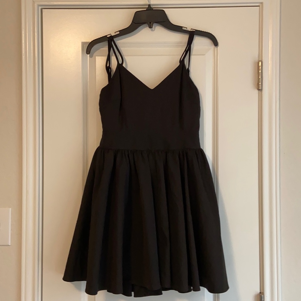 Kaitlyn Black Cocktail Dress. Size medium